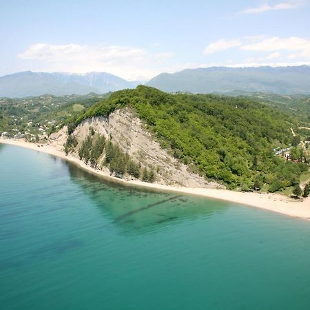 Золотая Бухта База Отдыха Pizunda Extérieur photo