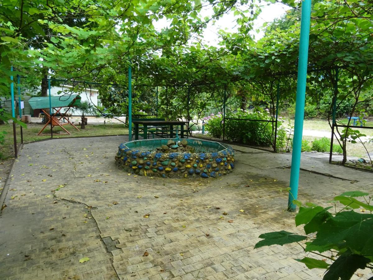 Золотая Бухта База Отдыха Pizunda Extérieur photo